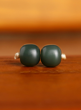 远廷和田玉塔青老型珠8x7mm