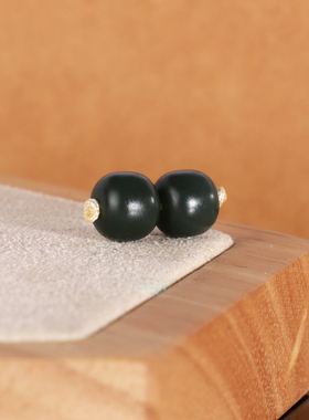 天然新疆和田玉塔青老型散珠8x7mm 2143号 哑光 蓝调羊脂玉配珠