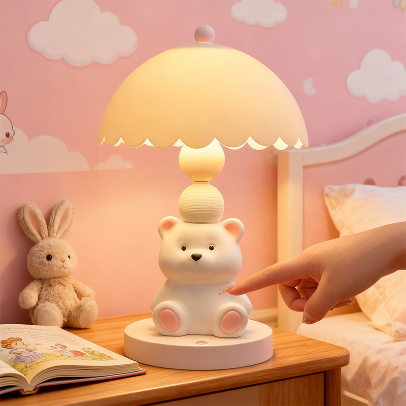 可爱暴力熊台灯床头灯桌面装饰摆件创意儿童房卧室小夜灯生日礼物