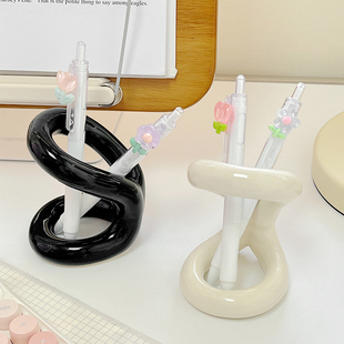 化妆刷收纳架梳妆台置物架眉笔眼线笔桌面收纳筒牙刷架收纳盒摆件