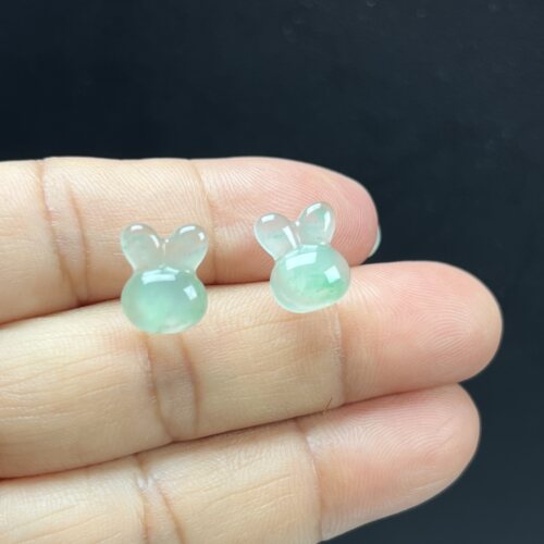天然玉石耳环高冰飘翠绿非洲翠玉兔兔耳钉 耳饰 时尚简约 新款