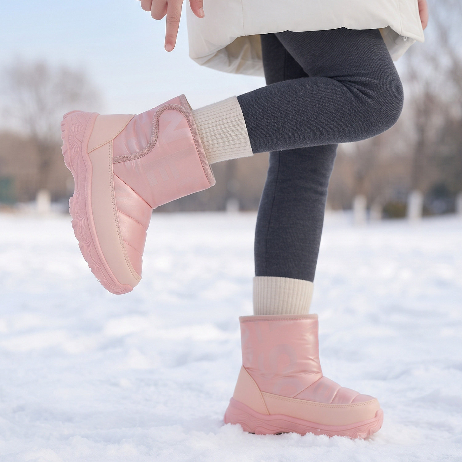 冬季女童防水防滑加厚保暖雪地靴
