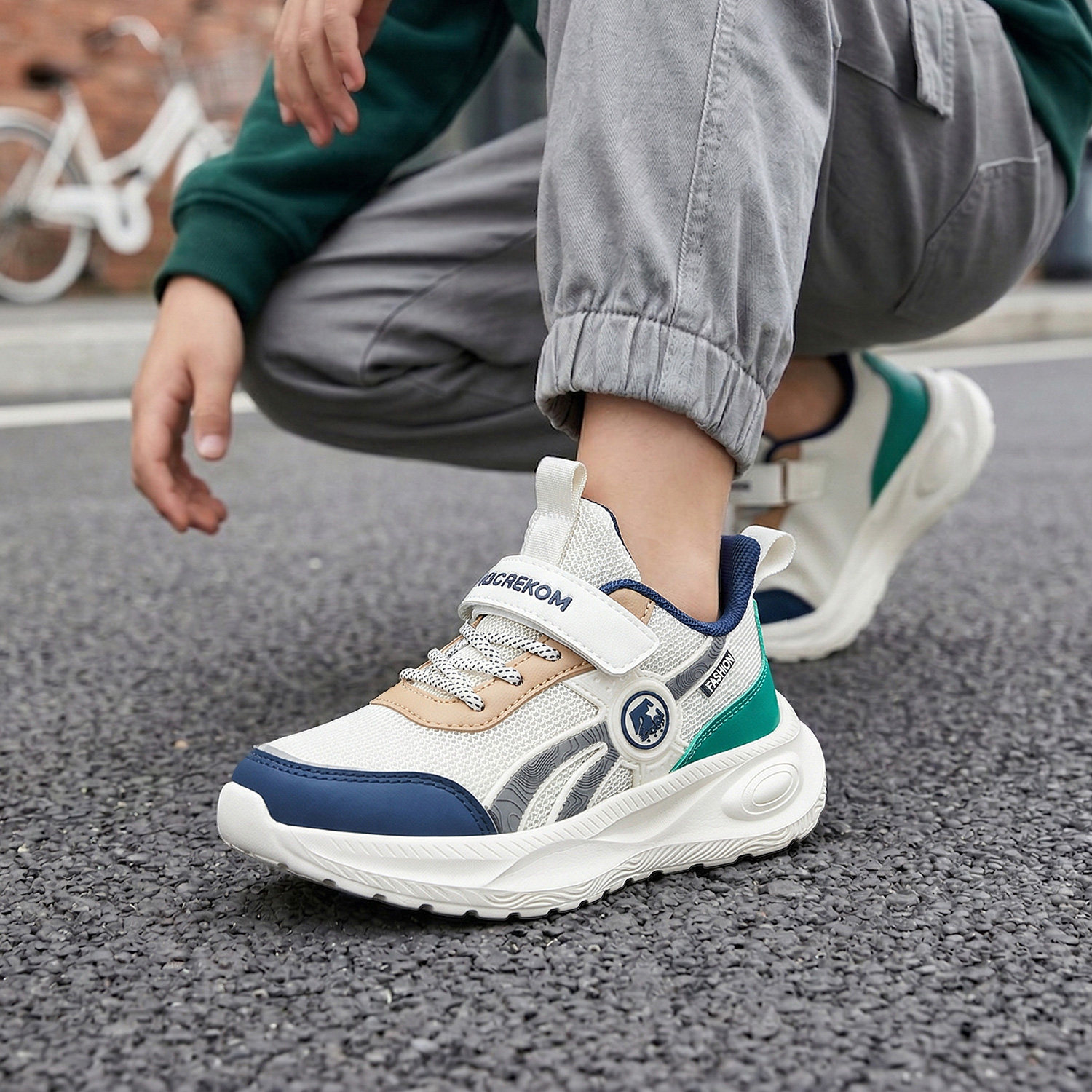 2026春季新款儿童运动鞋春季网布男童减震轻便网面透气跑步运动鞋