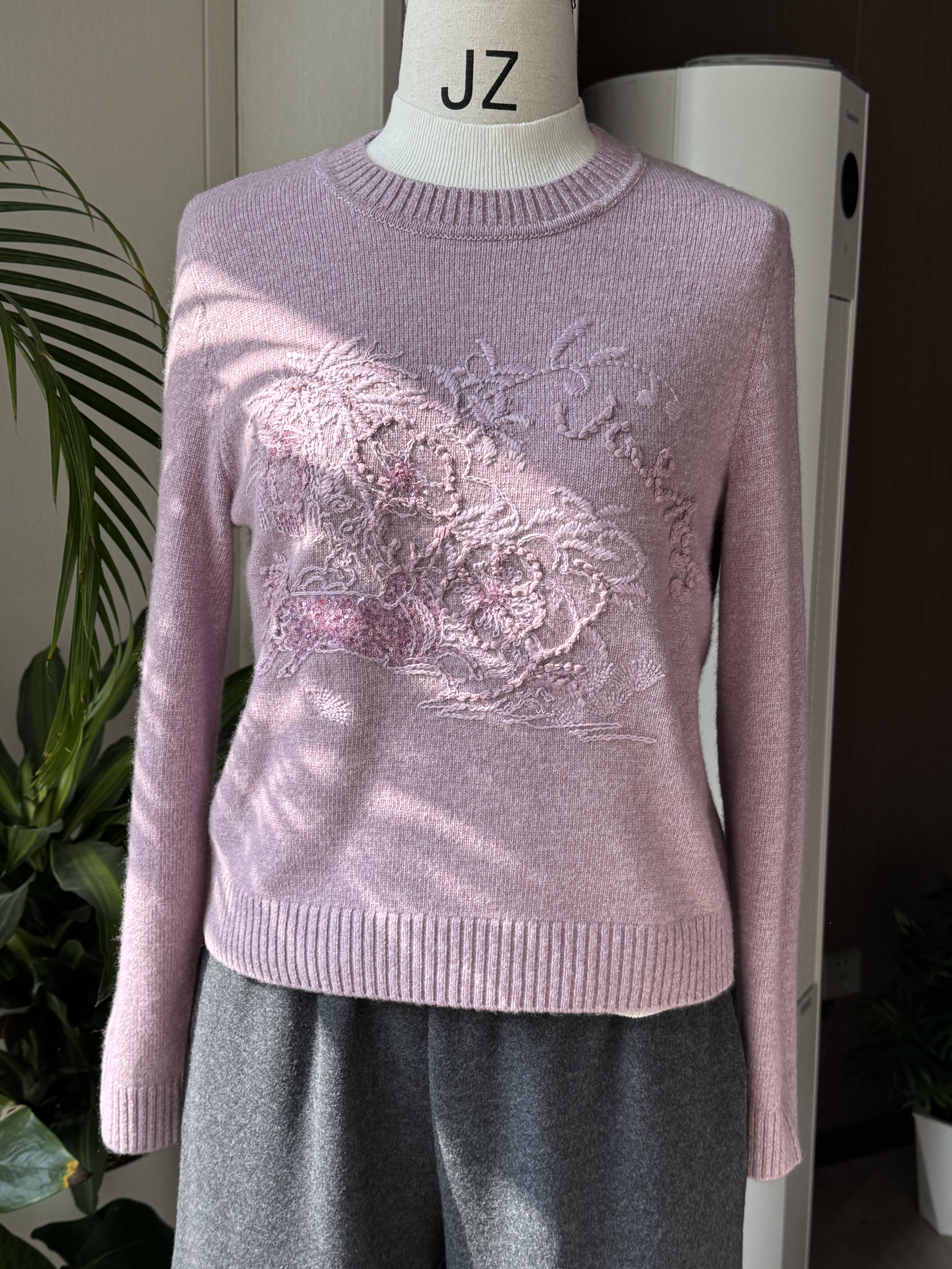 V*家花卉叠绣针织衫25年新款立体上衣女4497A