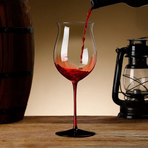 轻奢黑领结波尔多勃艮第红酒杯