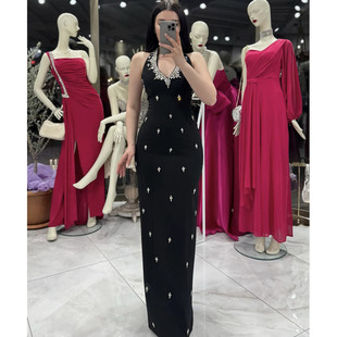 法式高级感重工黑色镶钻挂脖连衣裙女小众性感名媛宴会露背晚礼服