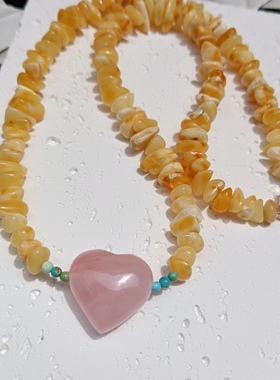 天然蜜蜡爱心吊坠项链女夏轻奢小众高级感配饰通勤网红百搭锁骨链