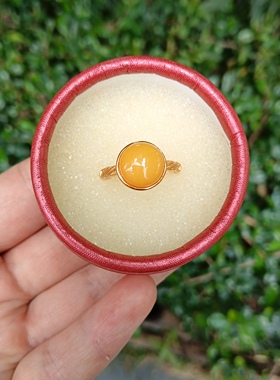 天然老料蜜蜡圆形戒指轻奢小众设计感高级活口可调节S925银镶嵌