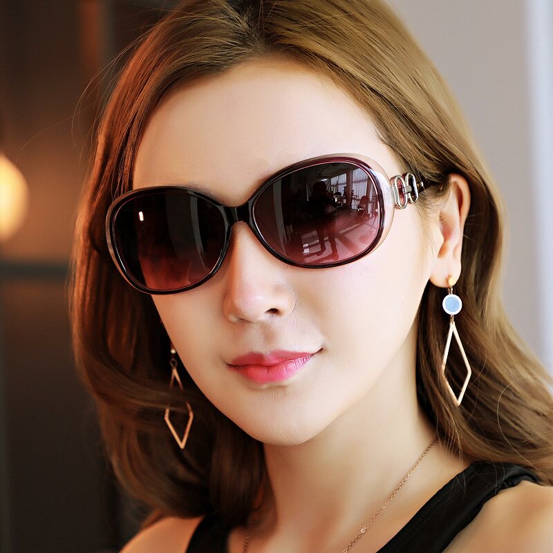2025新款女士太阳镜时尚 开车驾驶镜 明星同款 欧美风潮复古墨镜