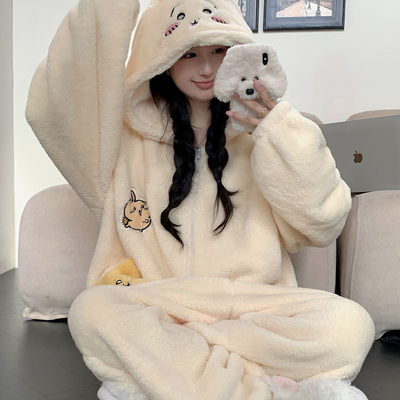 珊瑚绒居家服套装连体睡衣女
