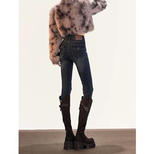 复古网红辣妹紧身铅笔牛仔裤女秋冬加绒2026新款高腰显瘦小脚裤子