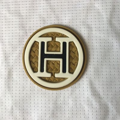 定制TPU电压商标PVC软胶滴塑半透明磨砂橡胶微量标破洞补丁装饰贴