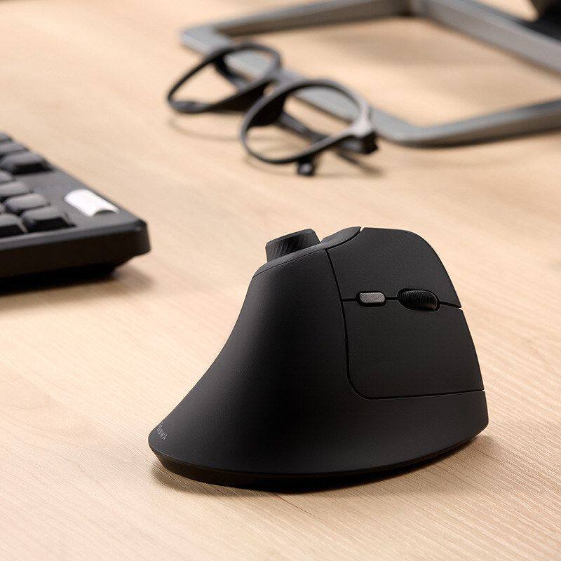 日本Sanwa无线蓝牙双模静音鼠标炫彩灯光竖握直立式大鼠标充电款