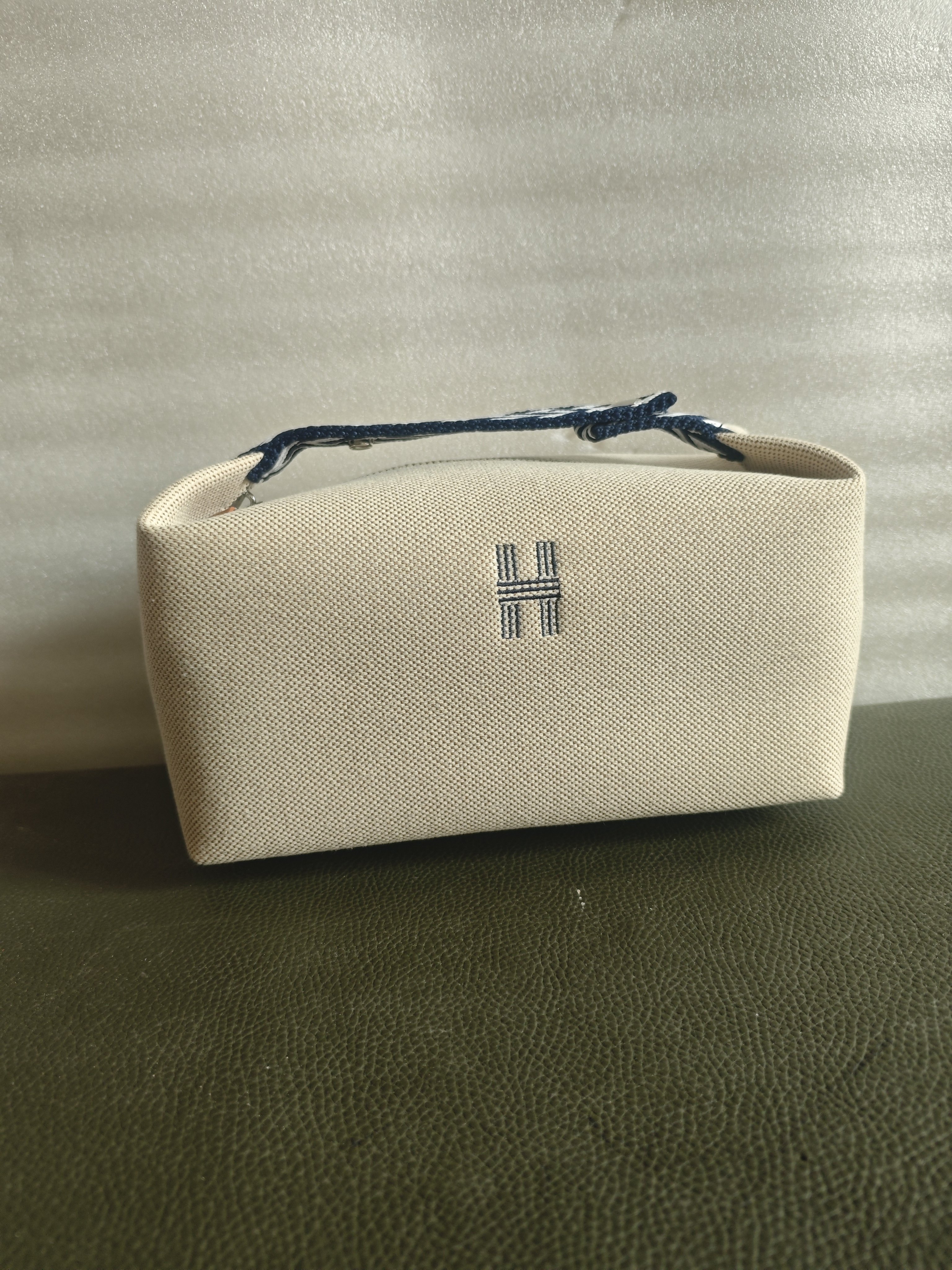 H帆布手提包高颜值饭盒包清女化妆包轻便透气出差出游收纳包医生