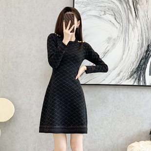 2022秋冬季新款女装彩丝条纹小香风针织连衣裙女高腰A字毛衣裙子