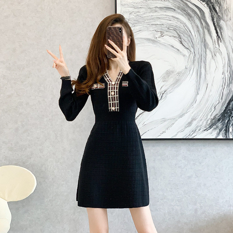 女装档口新品十三行早秋美裙小黑裙子2022秋季赫本风针织连衣裙女