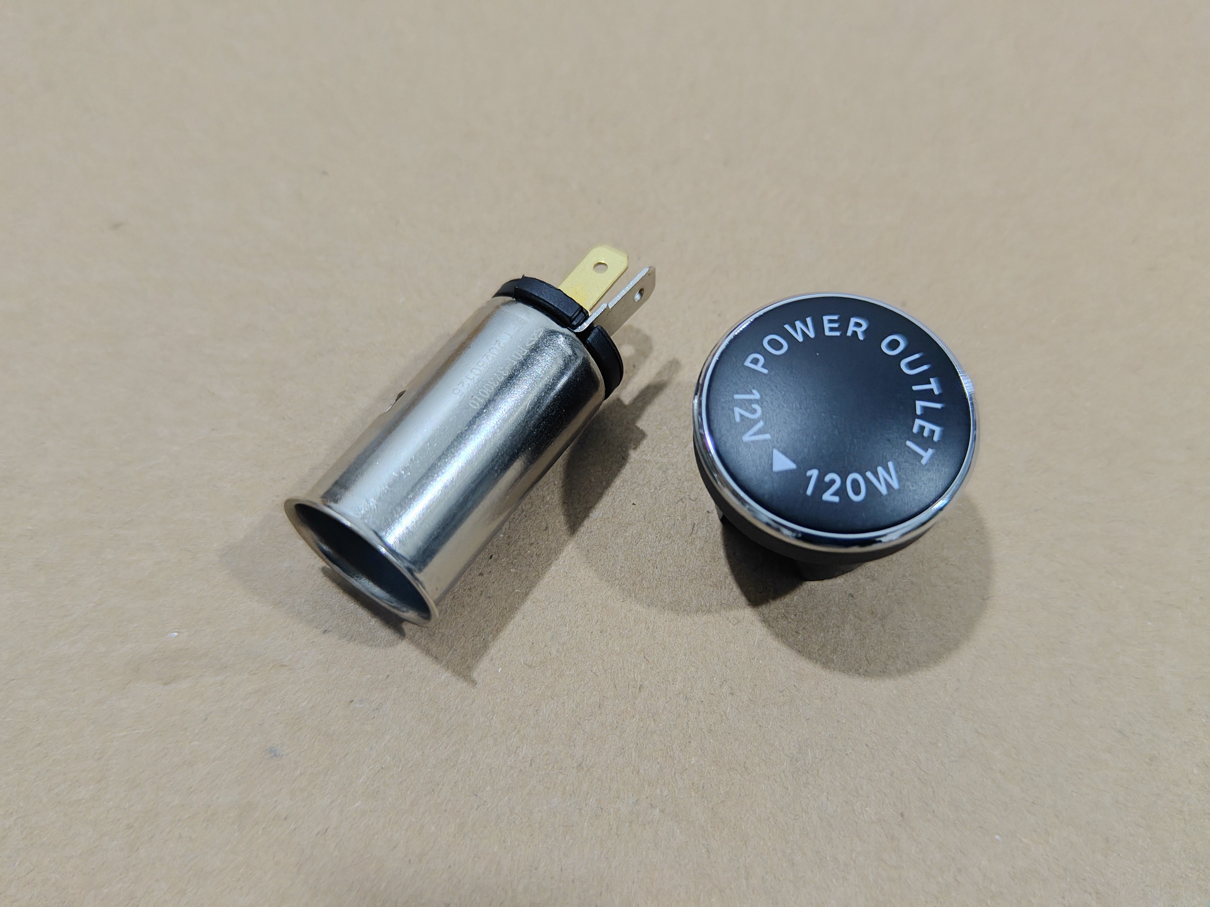 适用奇瑞捷途X70 X90 X95 X70PLUS 备用电源插座 点烟器插座 接口