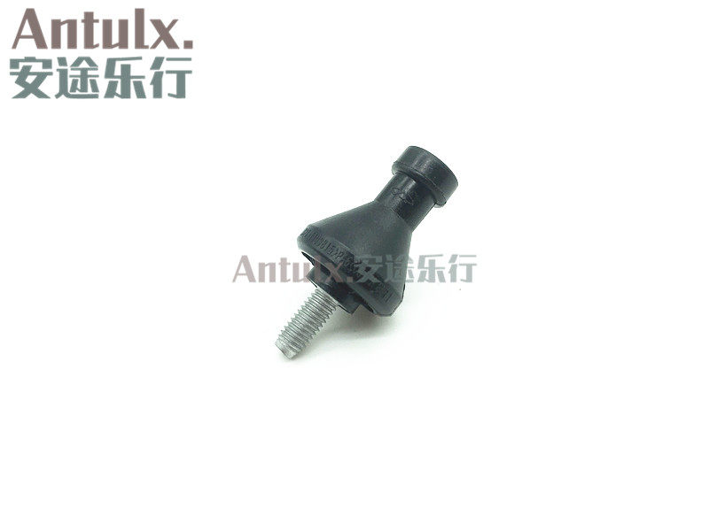 奇瑞观致3开瑞K50捷途X790凯翼X3X5发动机盖装饰罩支柱螺丝支架