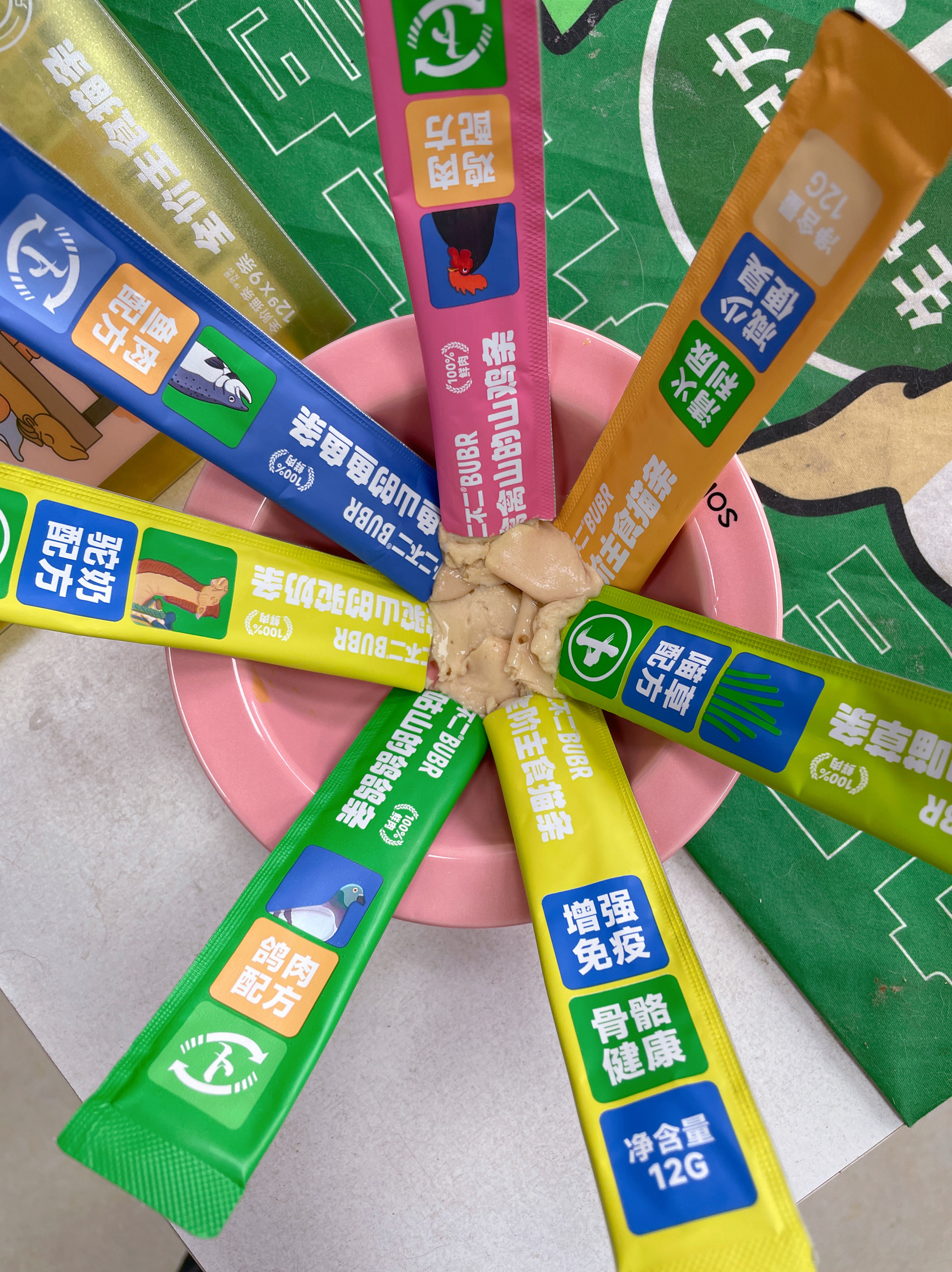 凯撒宠物猫条鸡肉牛肉猫零食流质湿粮成猫幼猫口味随机