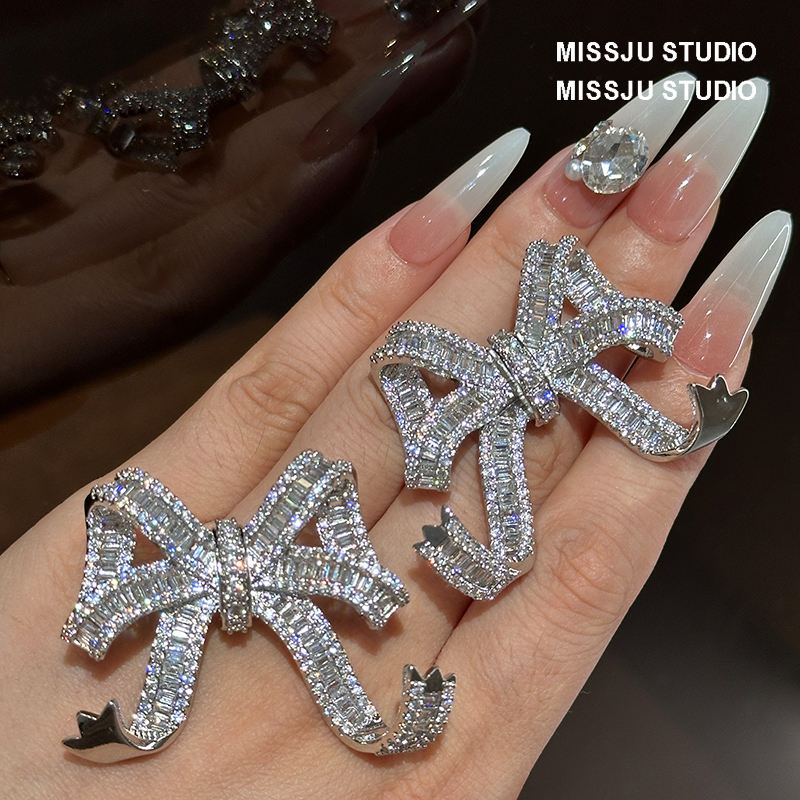 白金色奢华满钻蝴蝶结耳钉丝带结钻石奢华女士耳环甜美灵动飘逸