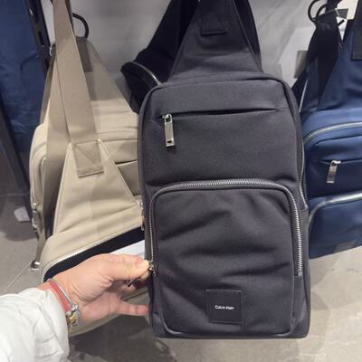 加拿大直邮Ck 休闲时尚百搭男女通用百搭包包