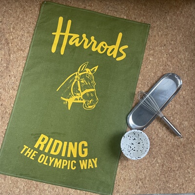 周A家harrods马到成功茶巾氛围感好寓意摆拍背景万能盖布厨房家居