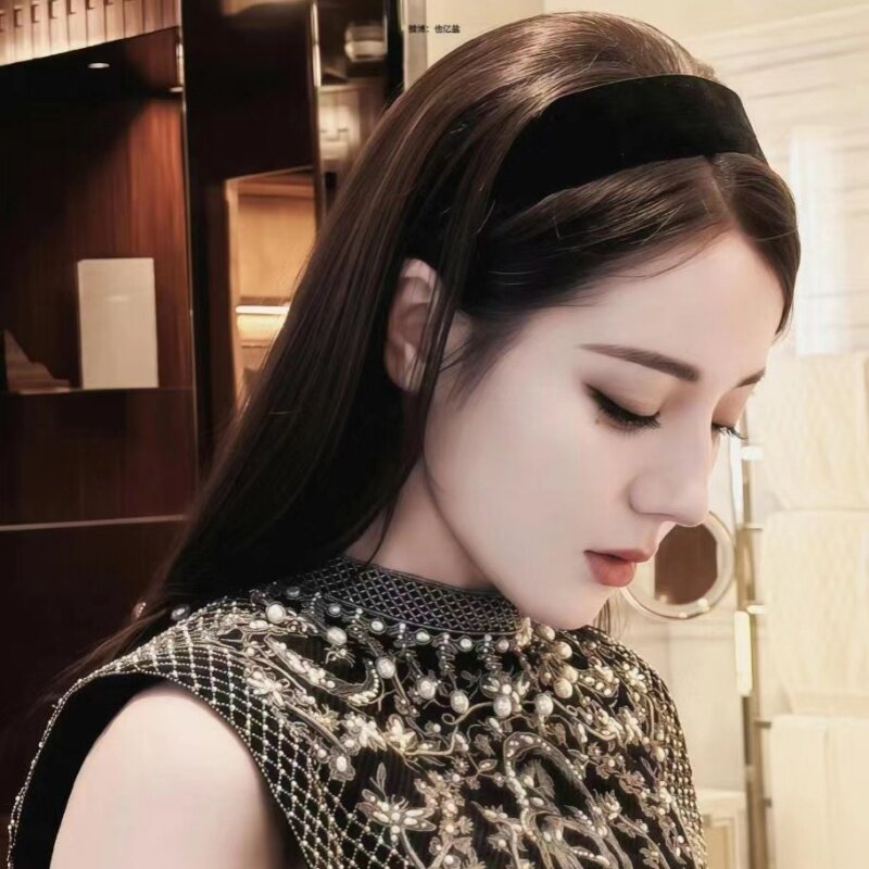 迪丽热巴同款安可拉红高颅顶发箍女丝绒发捆宽边显脸小头箍发卡