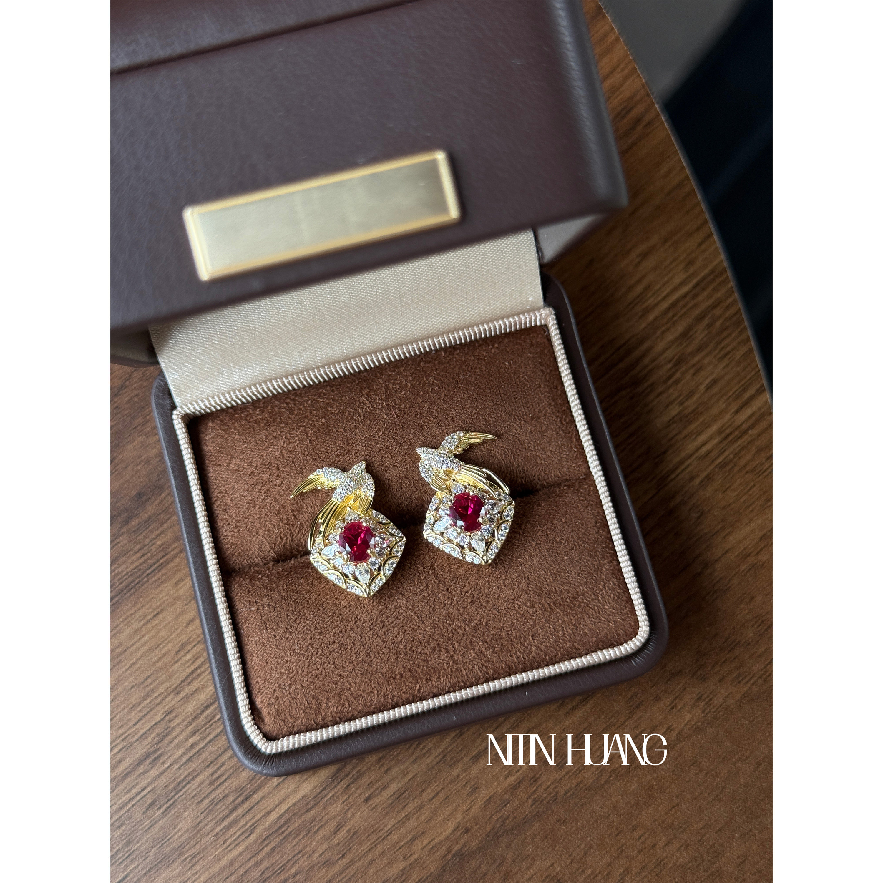 NITIN HUANG培育哥伦比亚祖母绿 红宝石燕子耳钉高级感小众设计,珠宝/钻石/翡翠,合成（处理）红蓝宝石耳饰,淘宝优惠券,粉丝福利购,淘宝优惠卷