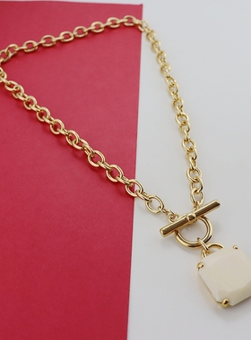 RLL欧美复古做旧白色几何图形吊坠金色项链时尚百搭个性项链