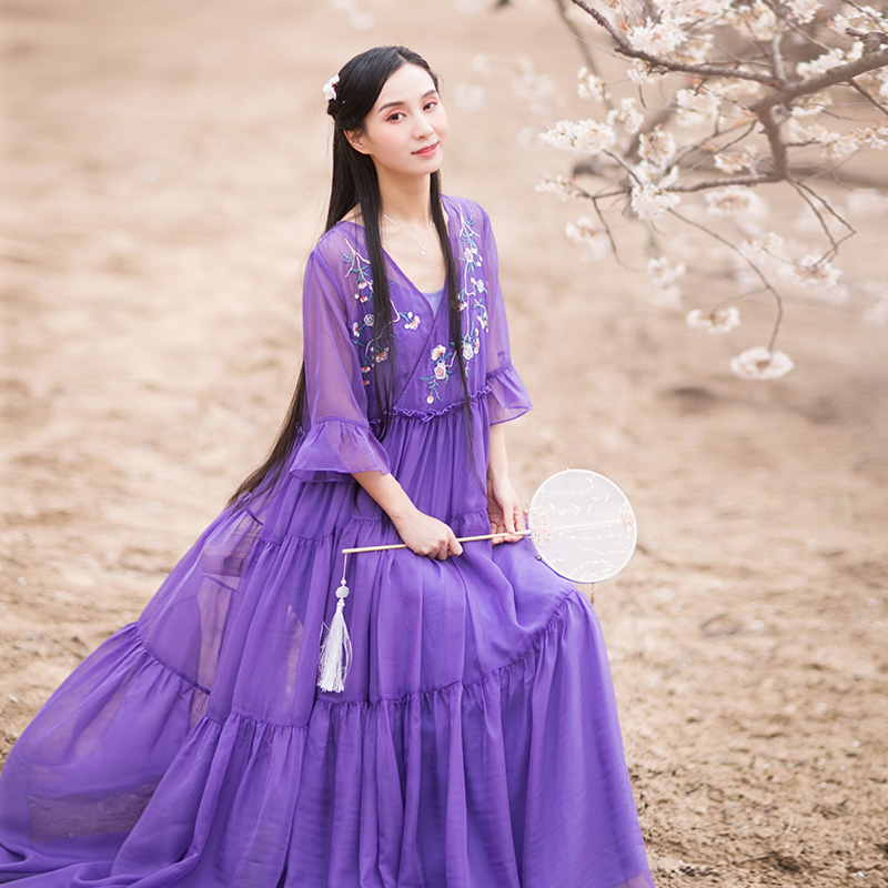 复古绣花V领长裙子2023春夏季