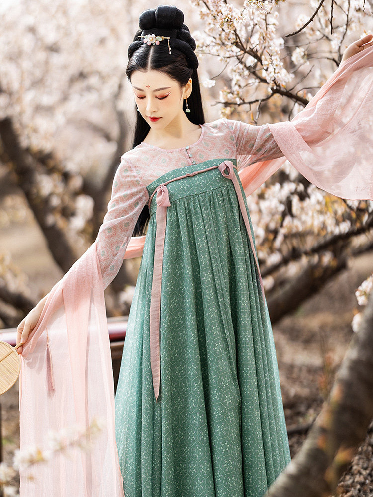 [봄 연기와 따뜻함] 원래 당나라 HANFU 여성의 중국 스타일 개선 된 가슴 길이의 러 스커트 봄 여름 한 요소 드레스 요정