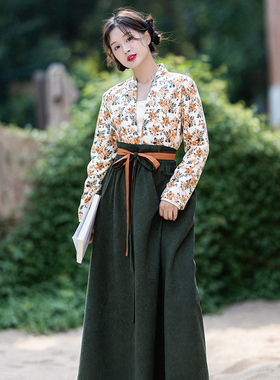 【99元区】灯芯绒印花上衣针织打底衫长袖半身裙女2025复古秋装