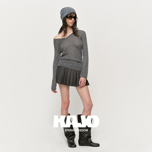 KAJO早秋慵懒海马毛V领宽松休闲毛针织衫 软糯氛围高级感25AW023