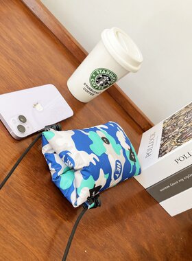 手机套防冻保护壳通用华为苹果防寒关机保温冬外卖可挂脖上方便用布艺小包
