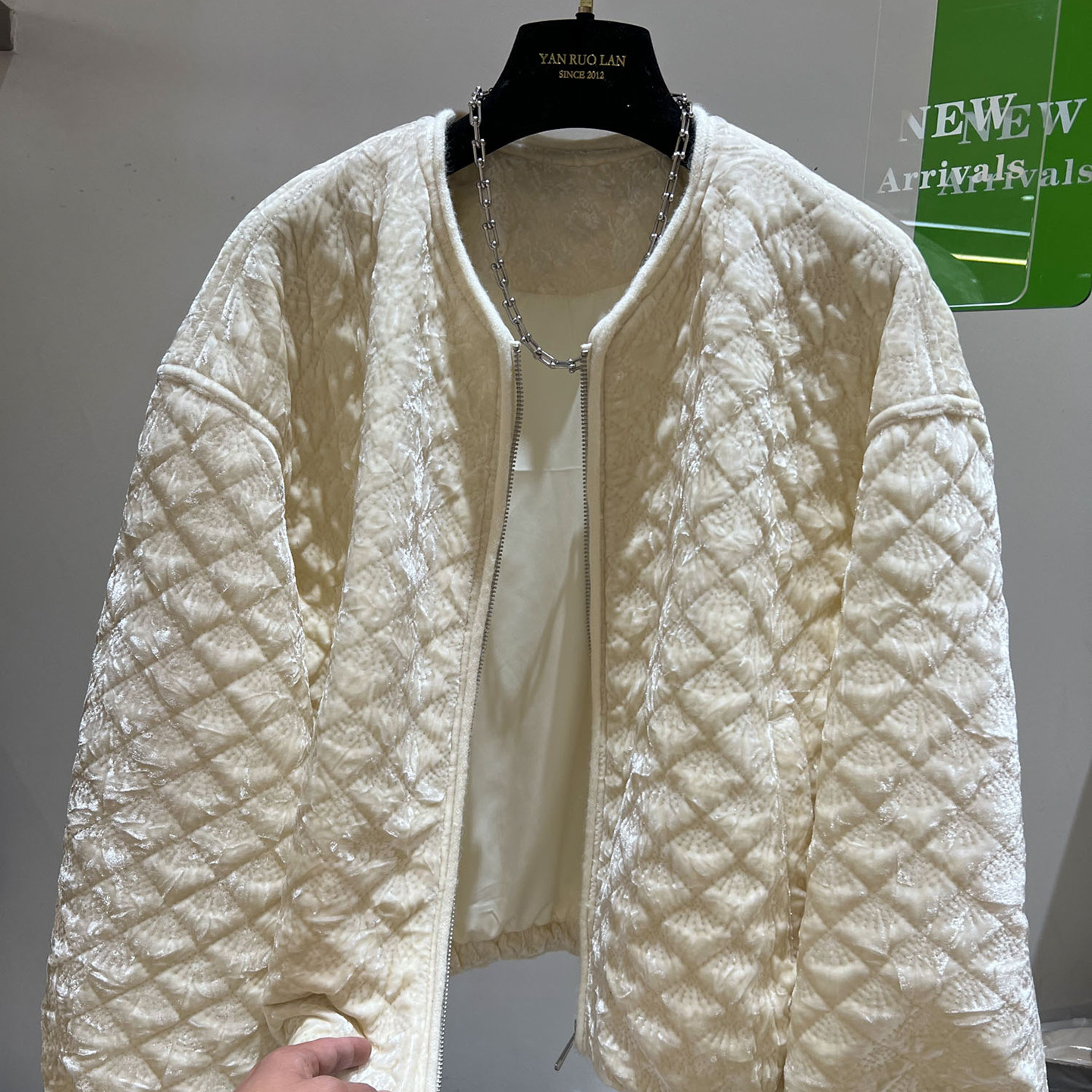 欧货高端肌理感丝绒菱格棉衣外套女冬季保暖休闲宽松短款夹克棉服