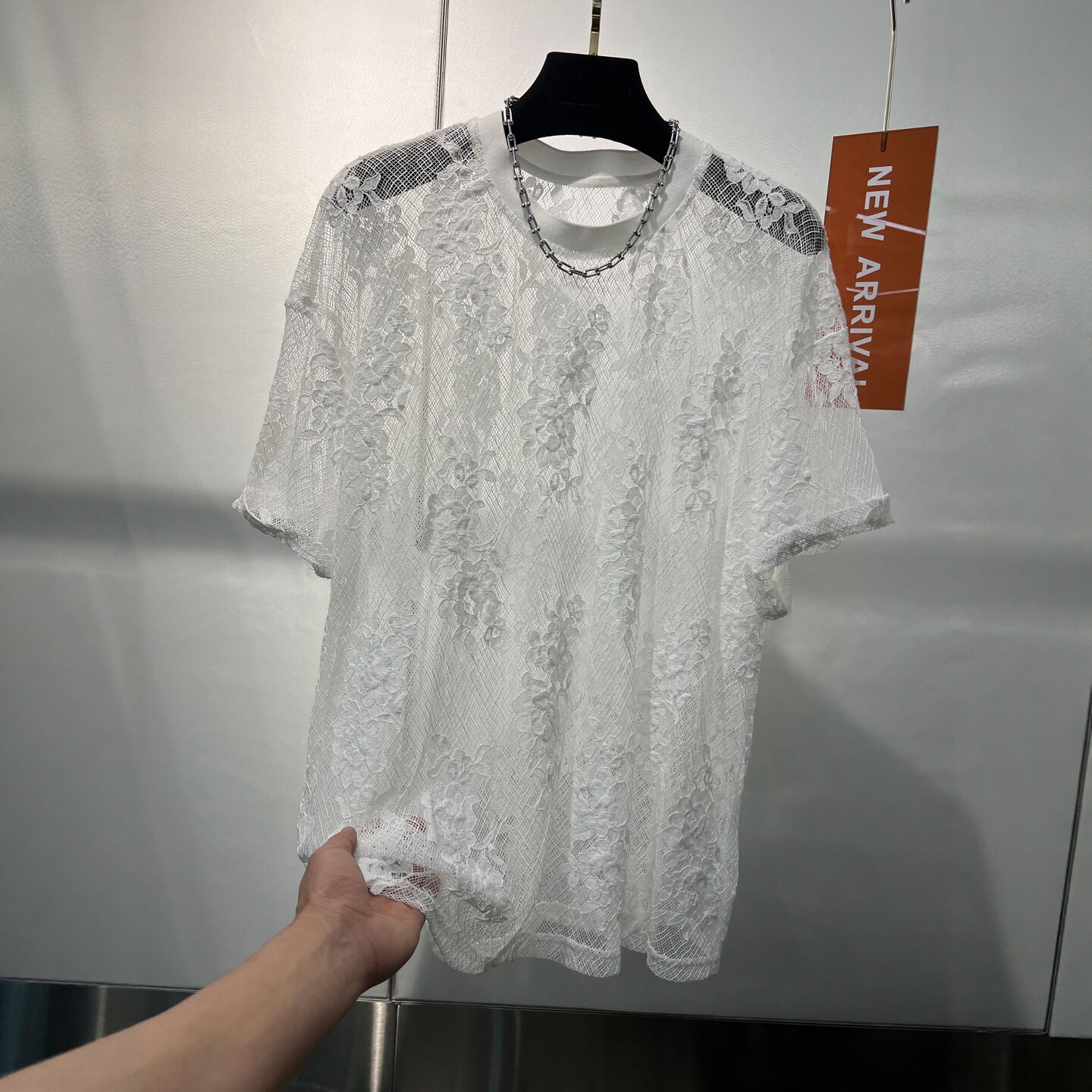白色圆领微透重工蕾丝钩花短袖T恤女夏薄款透气洋气小衫上衣罩衫