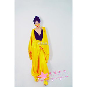 新款夜店酒吧歌手djds女歌手蕾哈娜与王金金同款黄色蝙蝠袖演出服