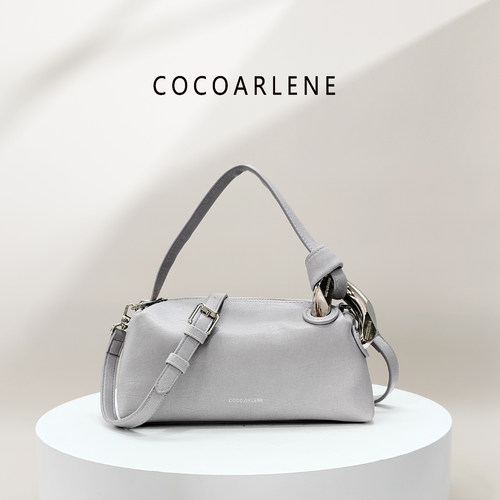 cocoarlene品牌新款时尚小众设计饺子包油蜡软皮小方包手提斜挎包