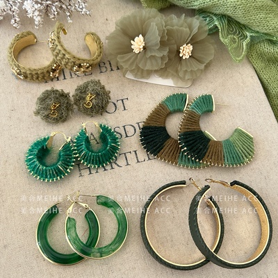幽然绿色系~法式复古温柔的墨绿色毛绒毛线几何花朵圈圈耳环饰品