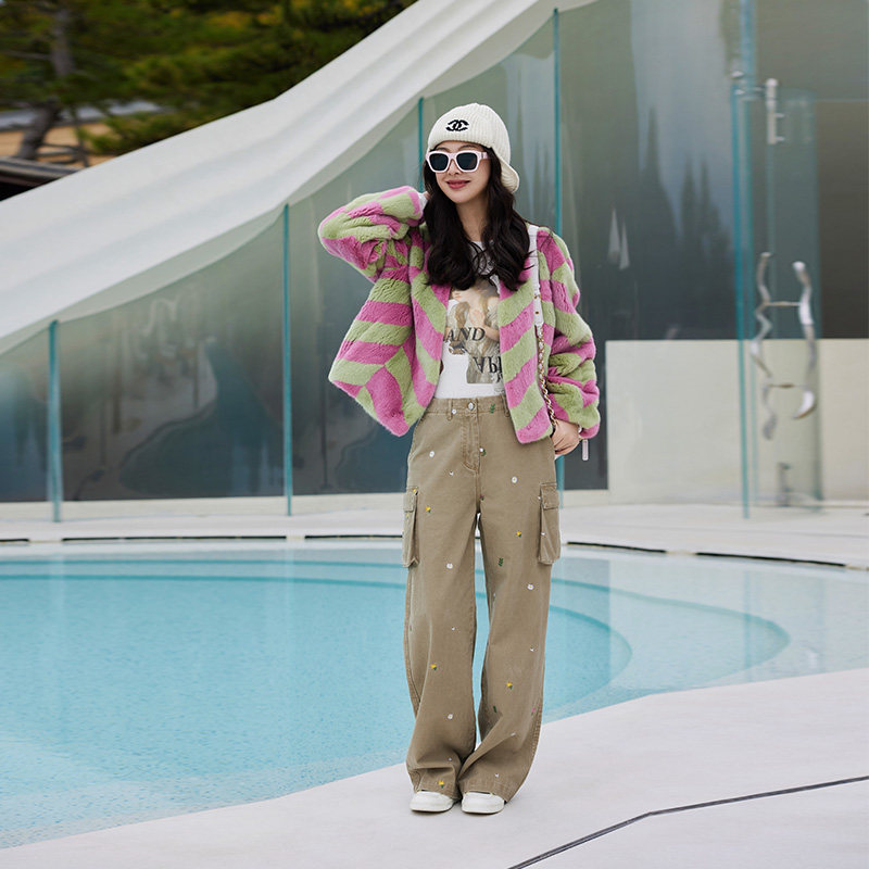 tracychu翠西私人爱物刺绣小雏菊工装裤显瘦休闲慵懒松弛冬季新品