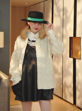 TRACY CHU 白色粗花呢玄狐领薄外套