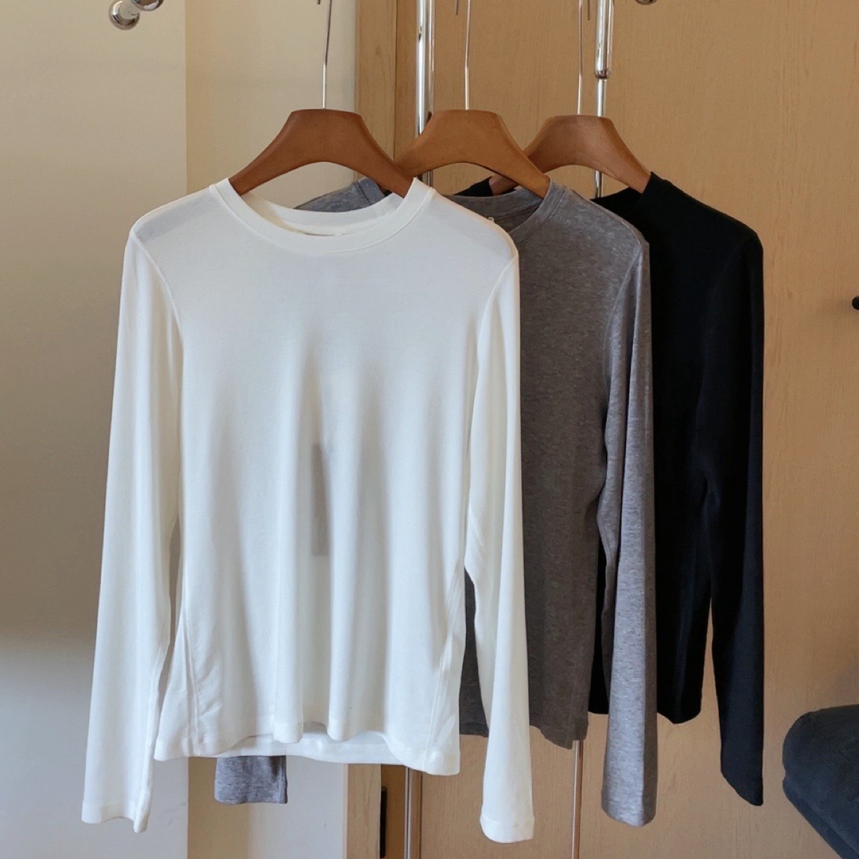 【王小姐】莱赛尔羊毛“无限回购”纯色圆领打底衫 柔软长袖