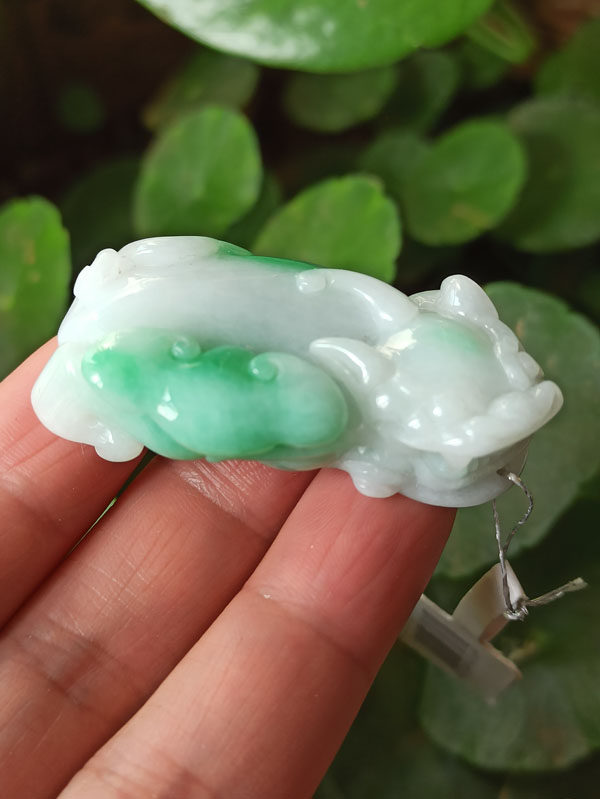 翡翠阳绿如意招财貔貅 正品带权威证书7R