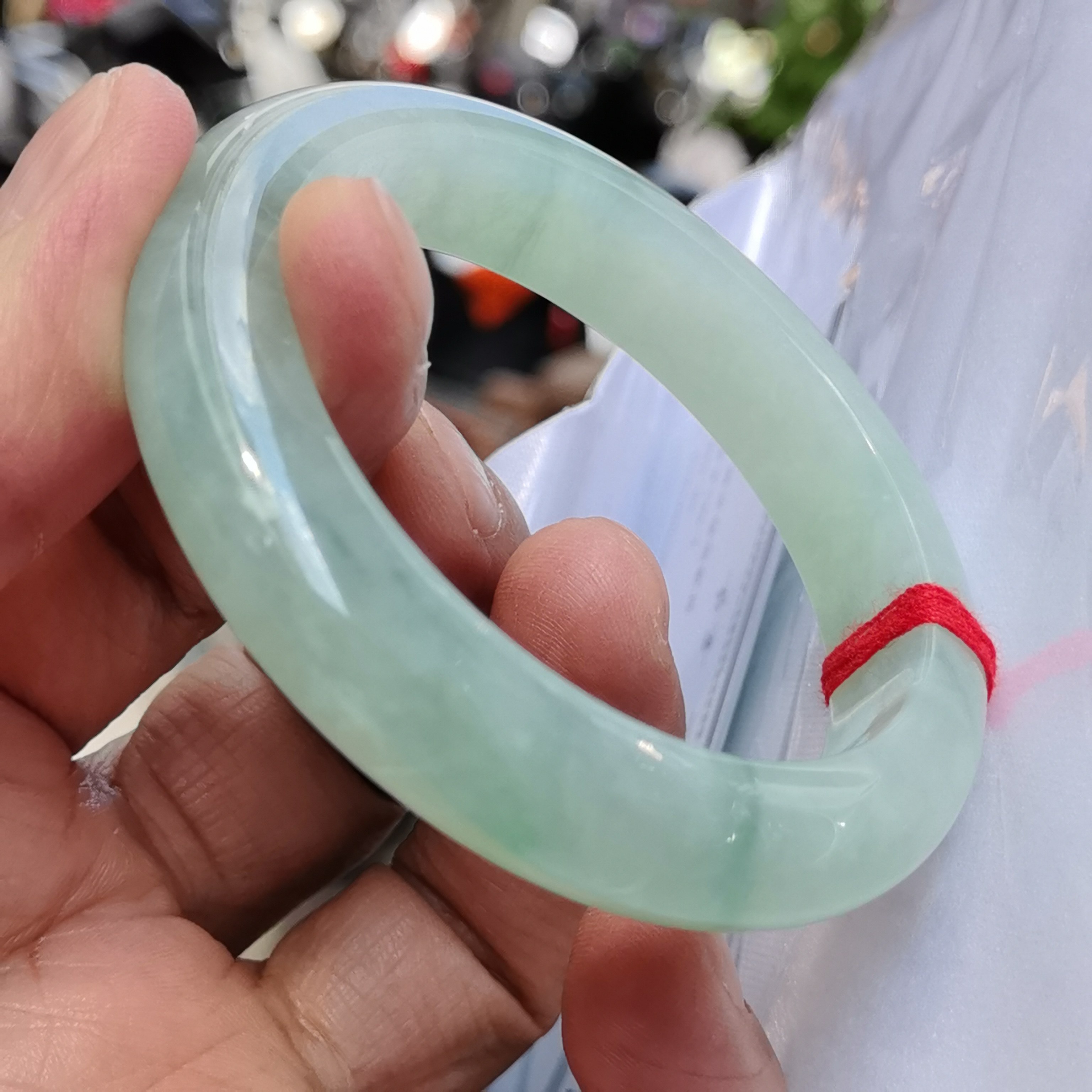 缅甸翡翠手镯高冰种飘绿花晴水正圈54水好无纹天然A货正品带证书