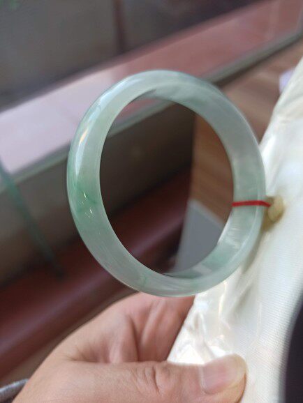 翡翠老坑冰种56.8阳绿手镯 正品带权威证书09R