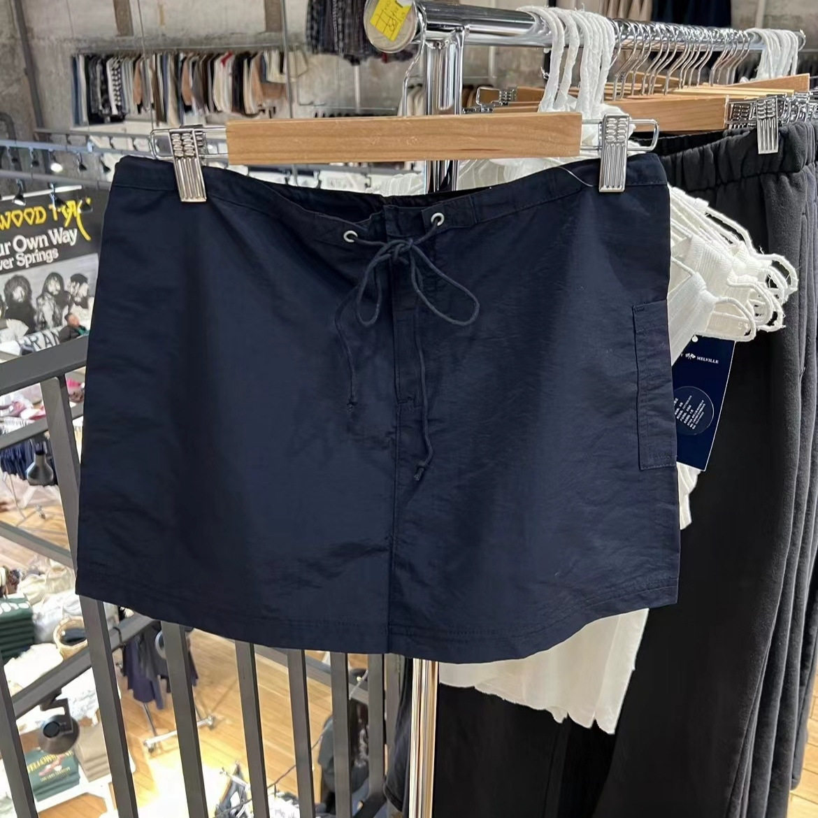 小海鸥美式藏蓝抽绳工装短裙
