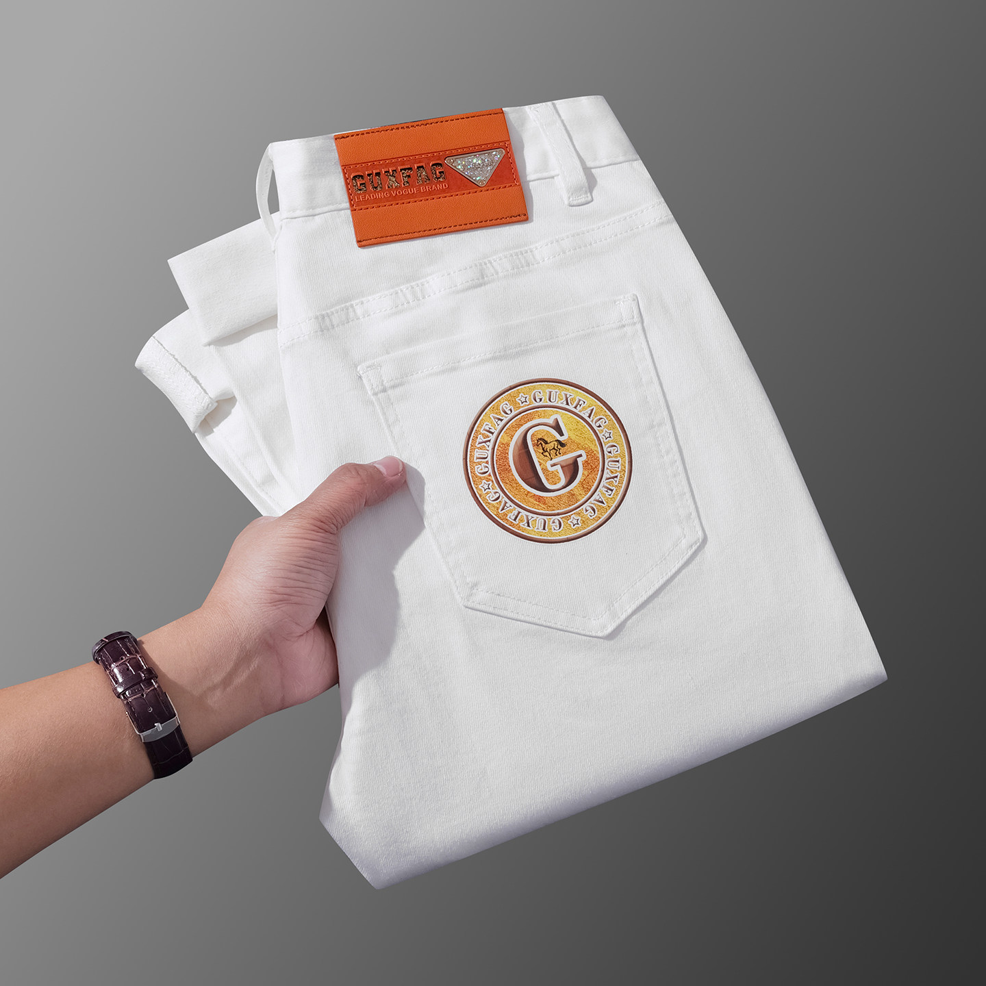 男士巨好看裤子2026新款今年流行爆款直筒修身白色牛仔裤夏季薄款