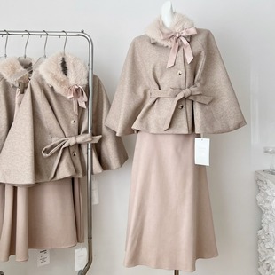 女神轻奢高级秋冬两件套裙子小香风蝴蝶结毛领斗篷呢子大衣半身裙