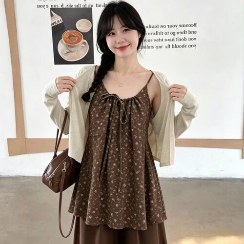 大码早秋巨好看磨毛碎花吊带+长袖开衫两件套女甜美减龄宽松上衣