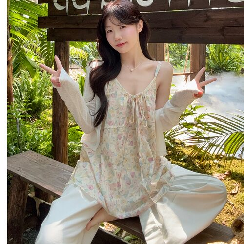 大码松弛感碎花小吊带性感V领娃娃衫遮肚藏肉上衣防晒小开衫套装